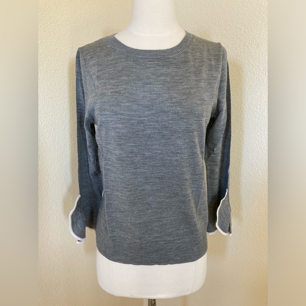 NWT J. Crew Grey Crewneck Sweater with Cream Trim Ruffle Cuffs. Size M